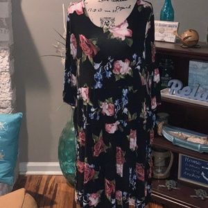 Agnes + Dora Black W/Pink Flowers